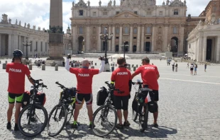 Four pilgrims from Pelplin, northern Poland, arrive in St. Peter’s Square at the Vatican, July 14, 2021. @PelplinRzym via Twitter.